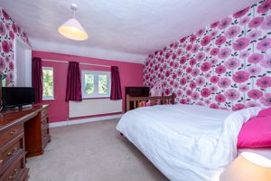 Bedroom- click for photo gallery